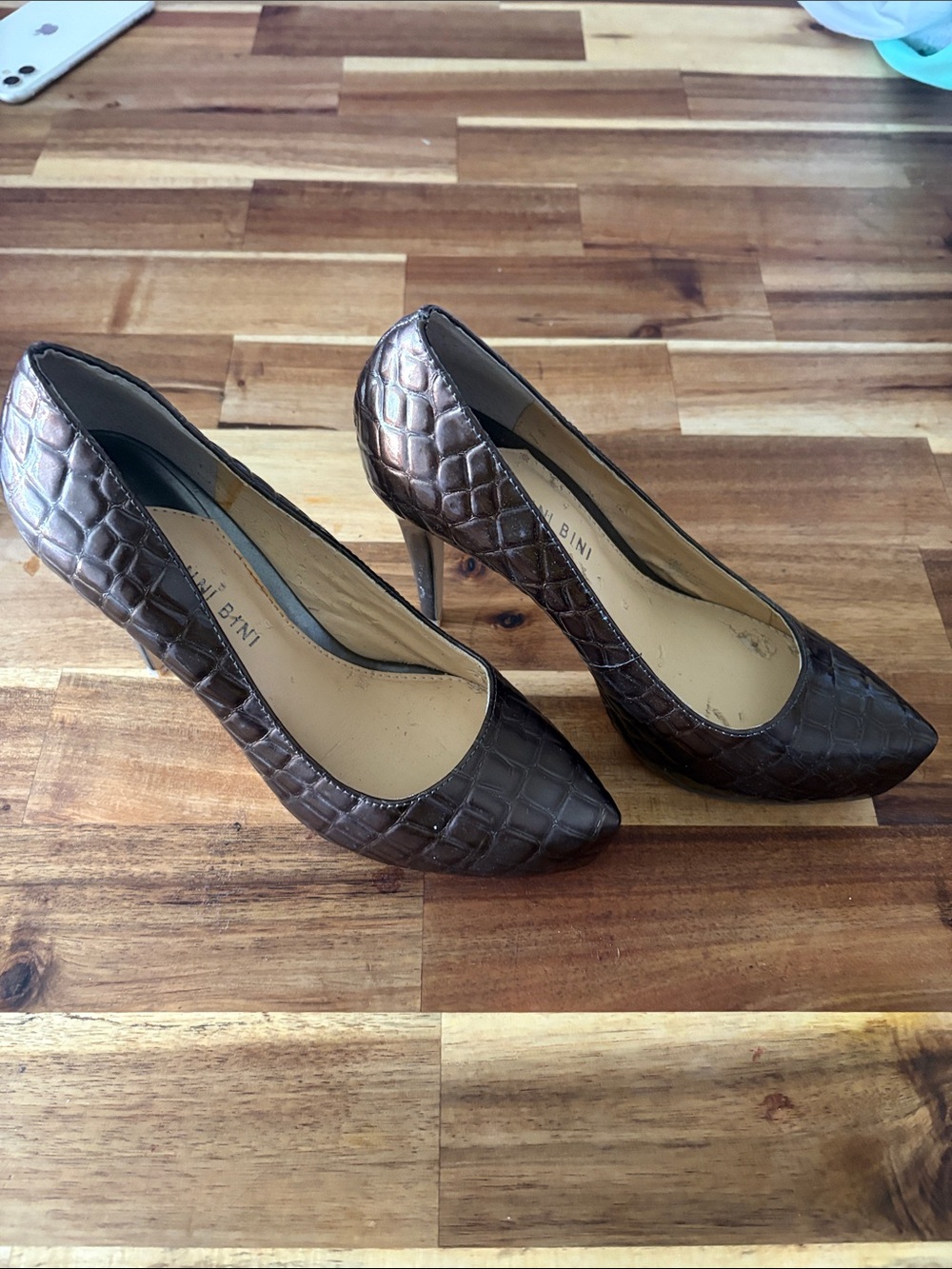 Gianni Bini Brown Croc-Embossed Pointed Toe Pumps